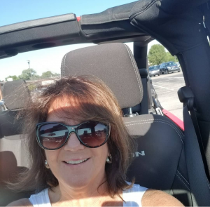 One of Kim's goals after her stroke was to be able to drive her stick shift jeep again. Kim never gave up, and by July 2020 she was able to drive her jeep to her therapy appointment at Riverview Health Rehab & Fitness. 