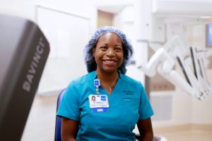 Dr. Valerie Gathers chose to use the da Vinci robotic surgical system for Cindy Gaines’ hysterectomy due to its many benefits, including minimal scarring, less blood loss, fewer pain medications and an overall faster recovery.